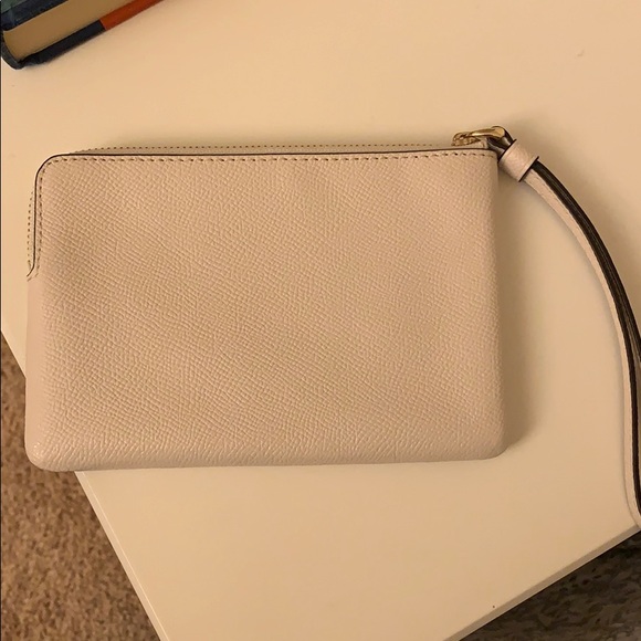 Coach wristlet - Picture 3 of 5